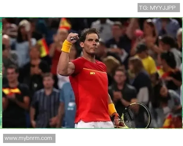 传奇黑人足球明星老将的辉煌历程与影响力探讨 传奇黑人足球明星老将的辉煌历程与影响力探讨