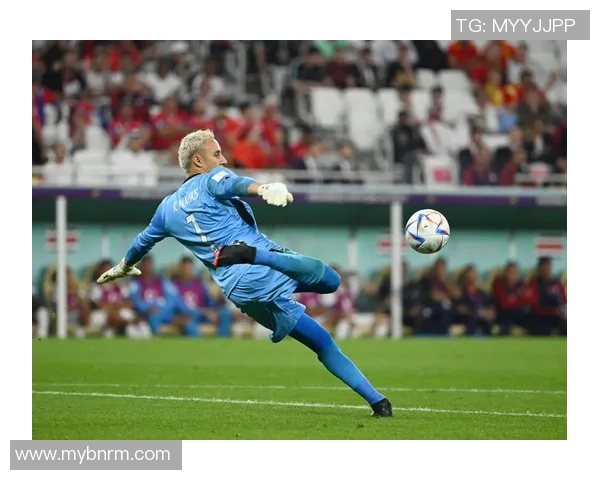 当银幕上的足球明星走入现实生活的精彩瞬间与奋斗故事 当银幕上的足球明星走入现实生活的精彩瞬间与奋斗故事